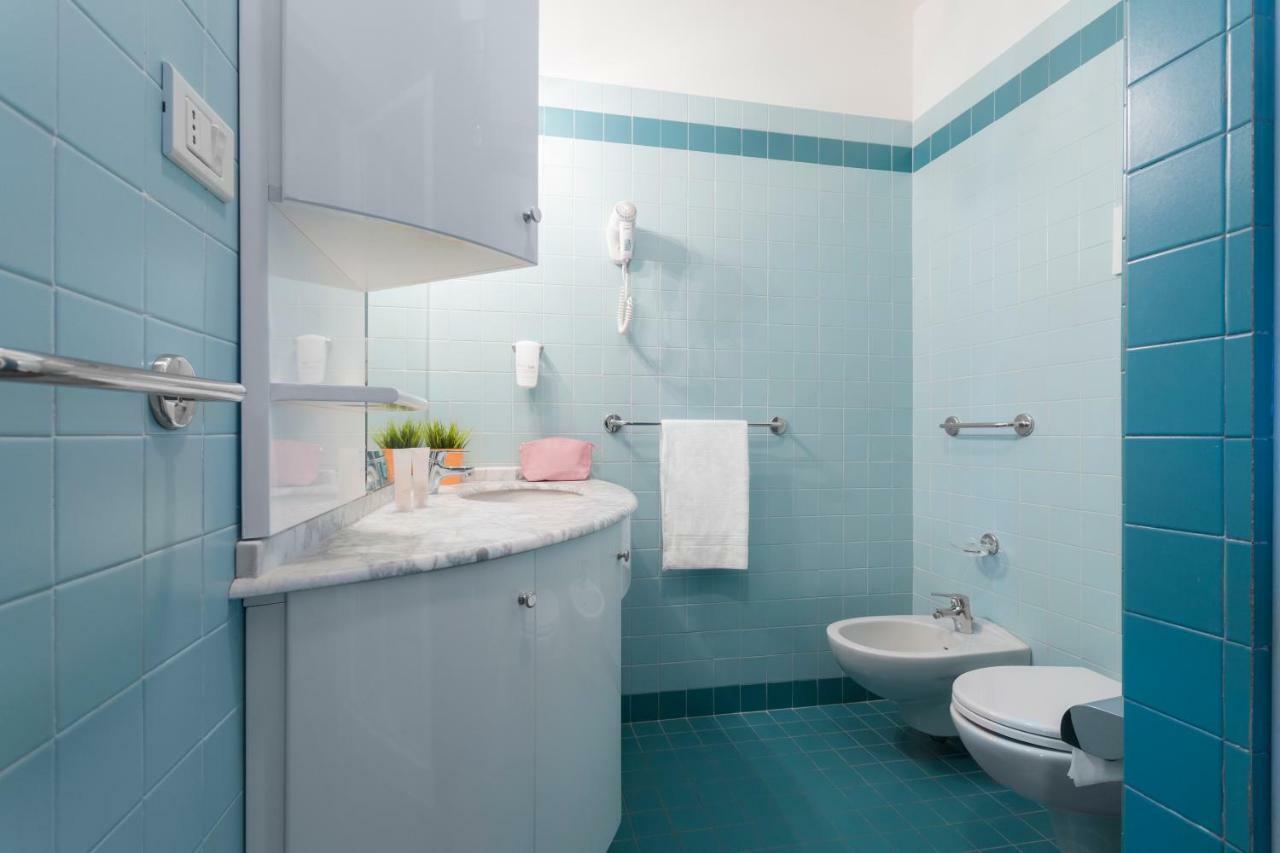 Hotel Atlantic Vista Mare Pesaro Luaran gambar
