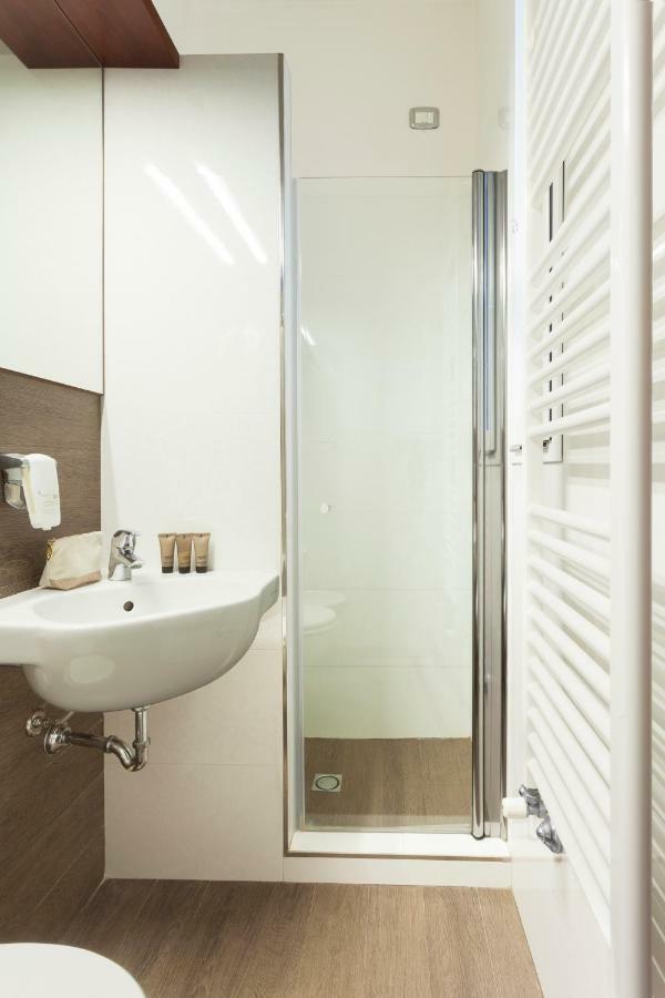 Hotel Atlantic Vista Mare Pesaro Luaran gambar