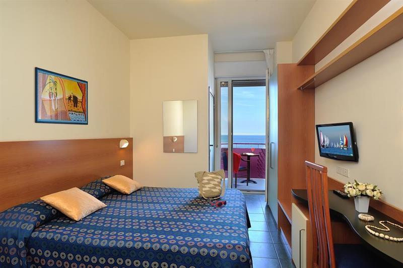 Hotel Atlantic Vista Mare Pesaro Luaran gambar